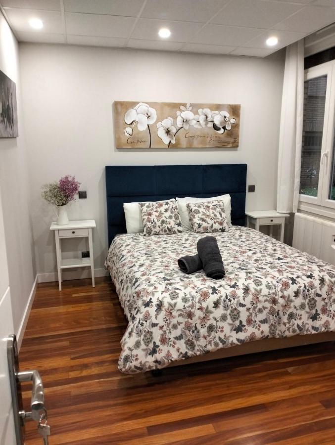 Guggenheim Riverview 5 Bedrooms Gasthof *